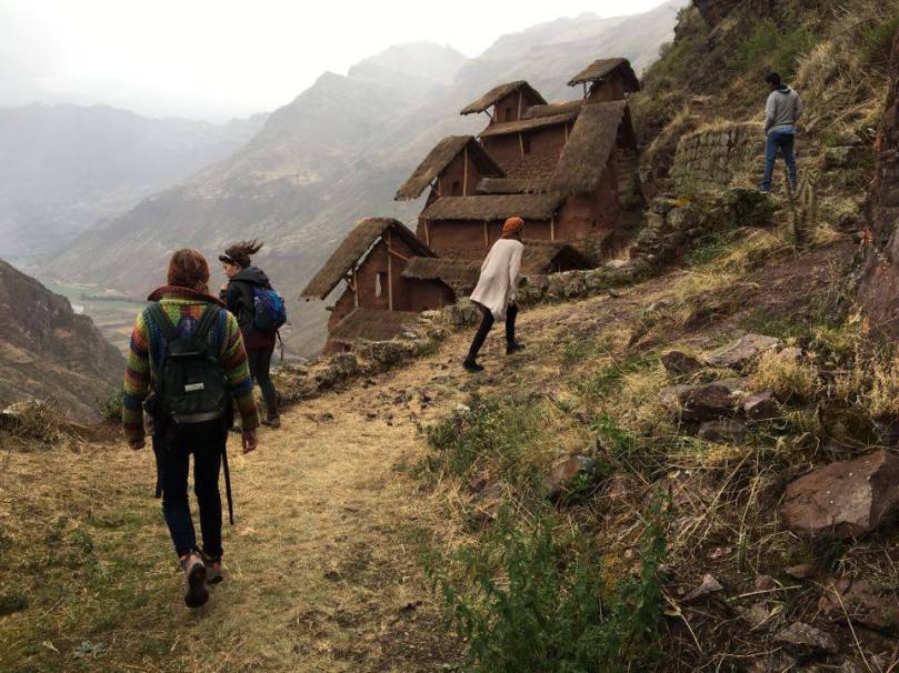 15555860_347918305567653_334274911_n